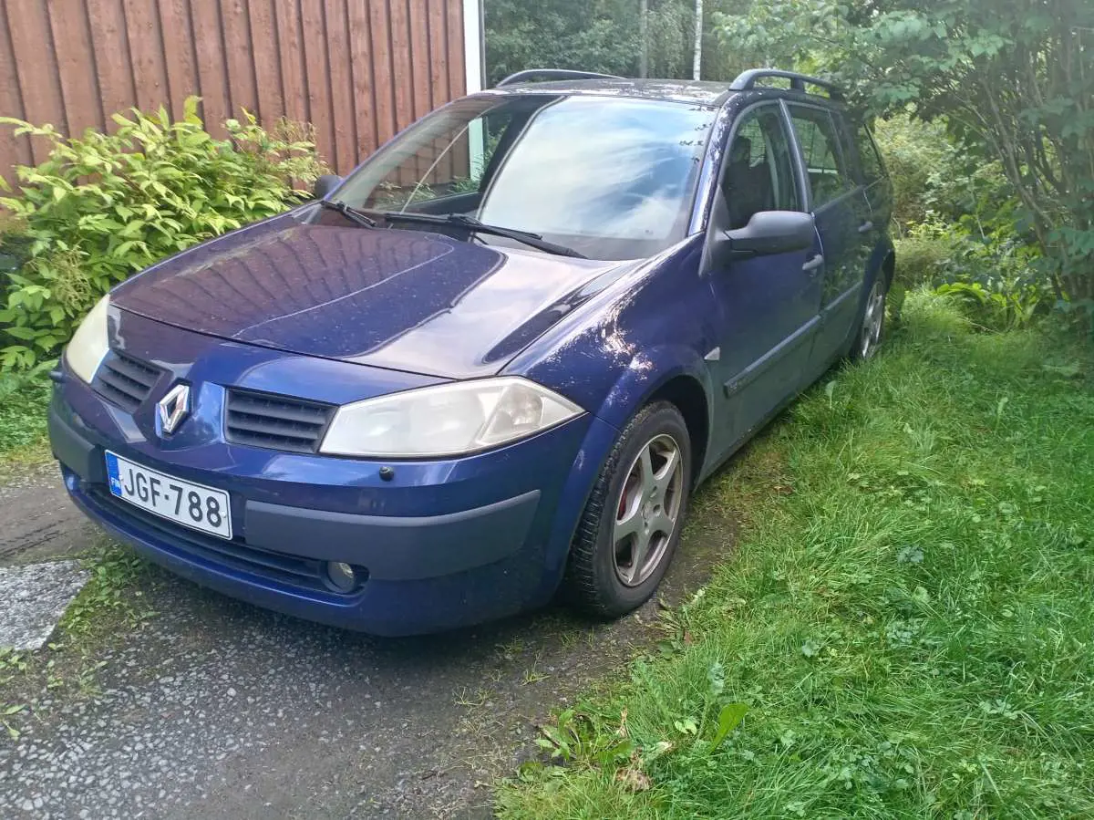 Kuvassa: Renault Megane 1.6 l
