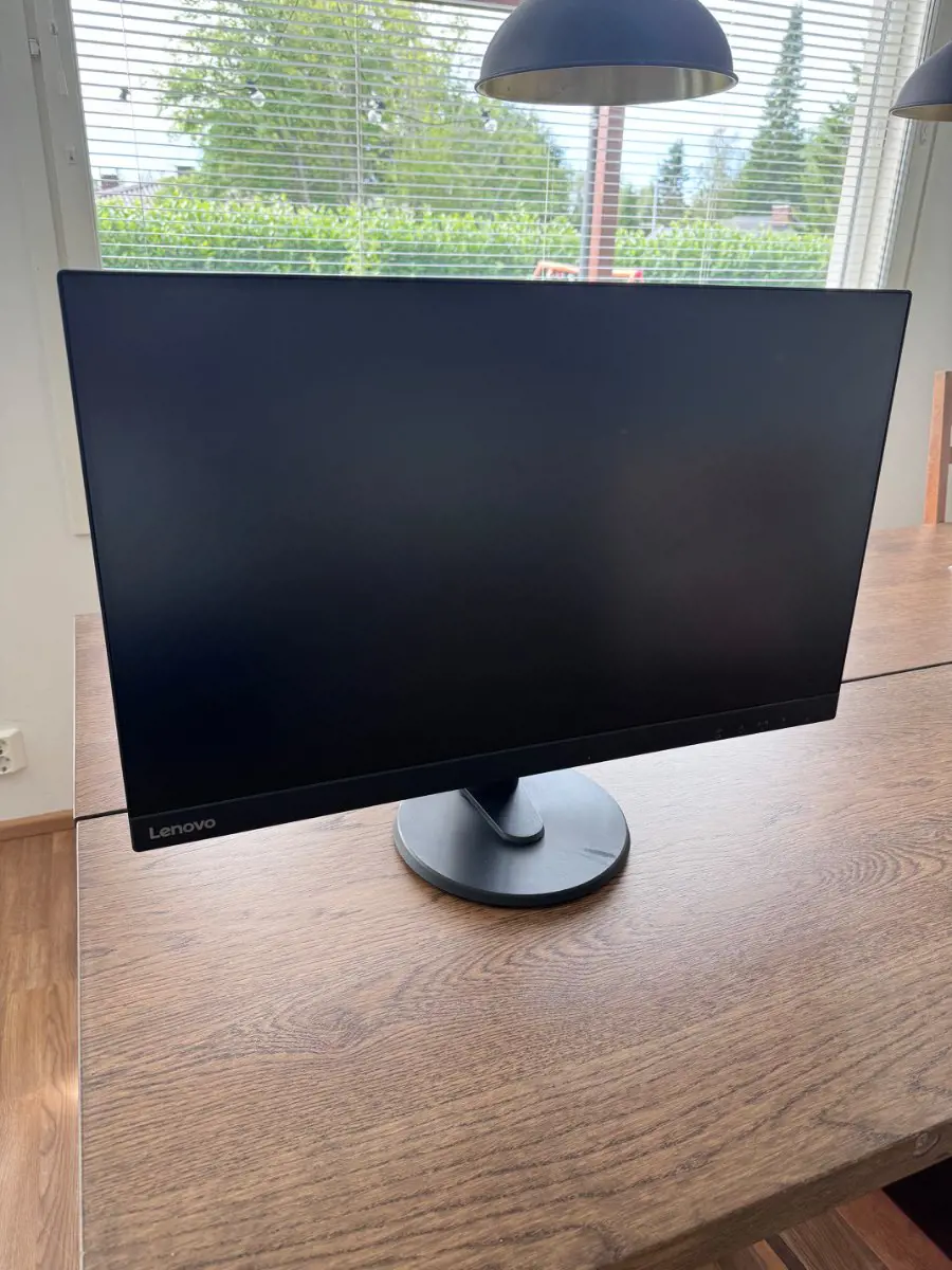 Kuvassa: Lenovo D27-45
