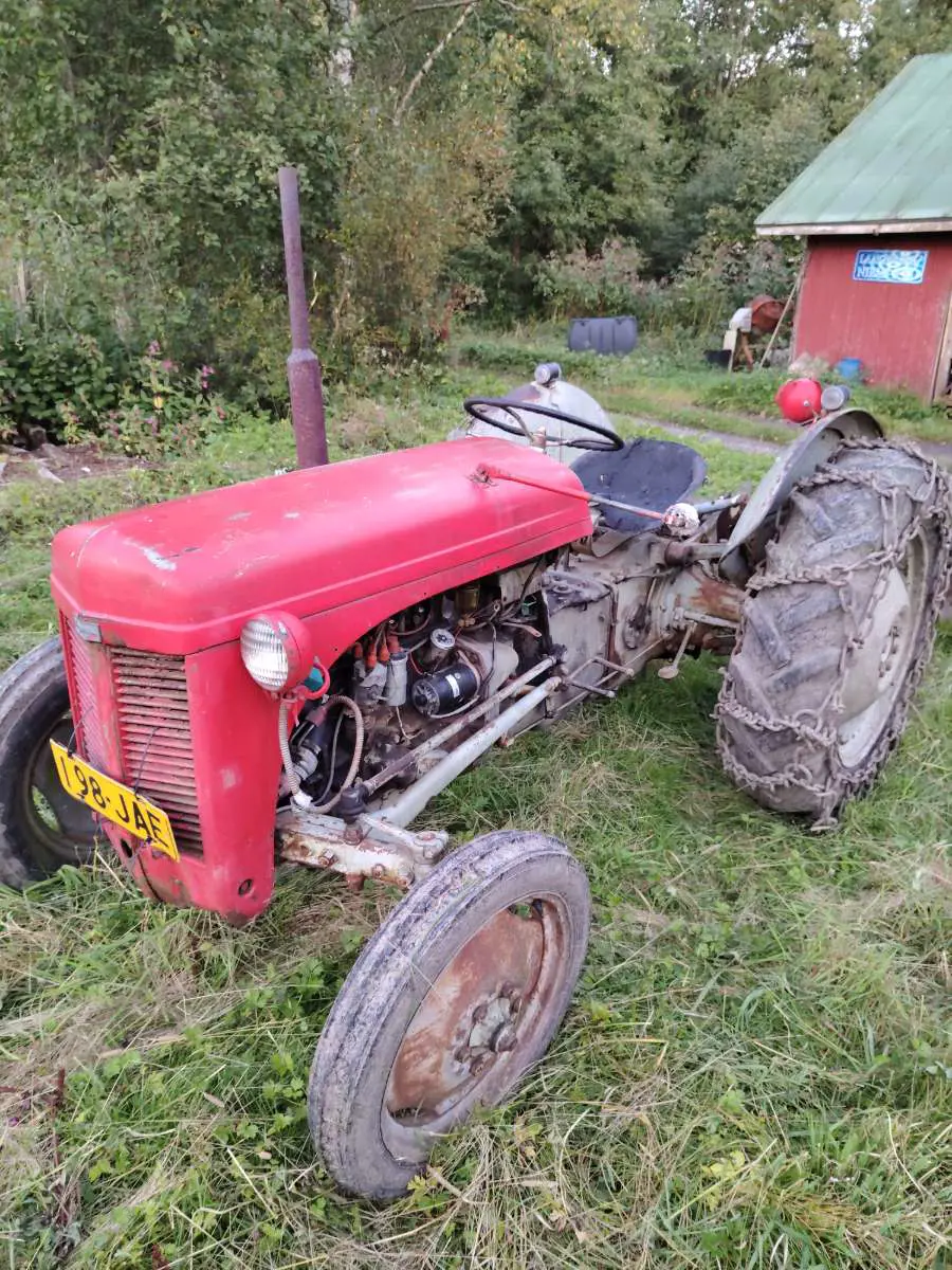 Kuvassa: Massey Ferguson TED 20