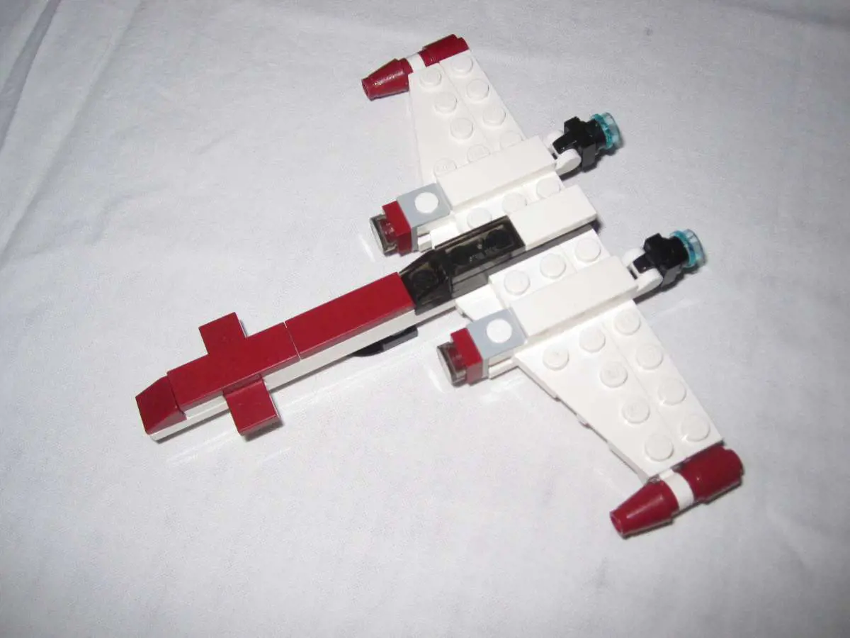 Kuvassa: Lego Star Wars 6 settiä +41 minialusta