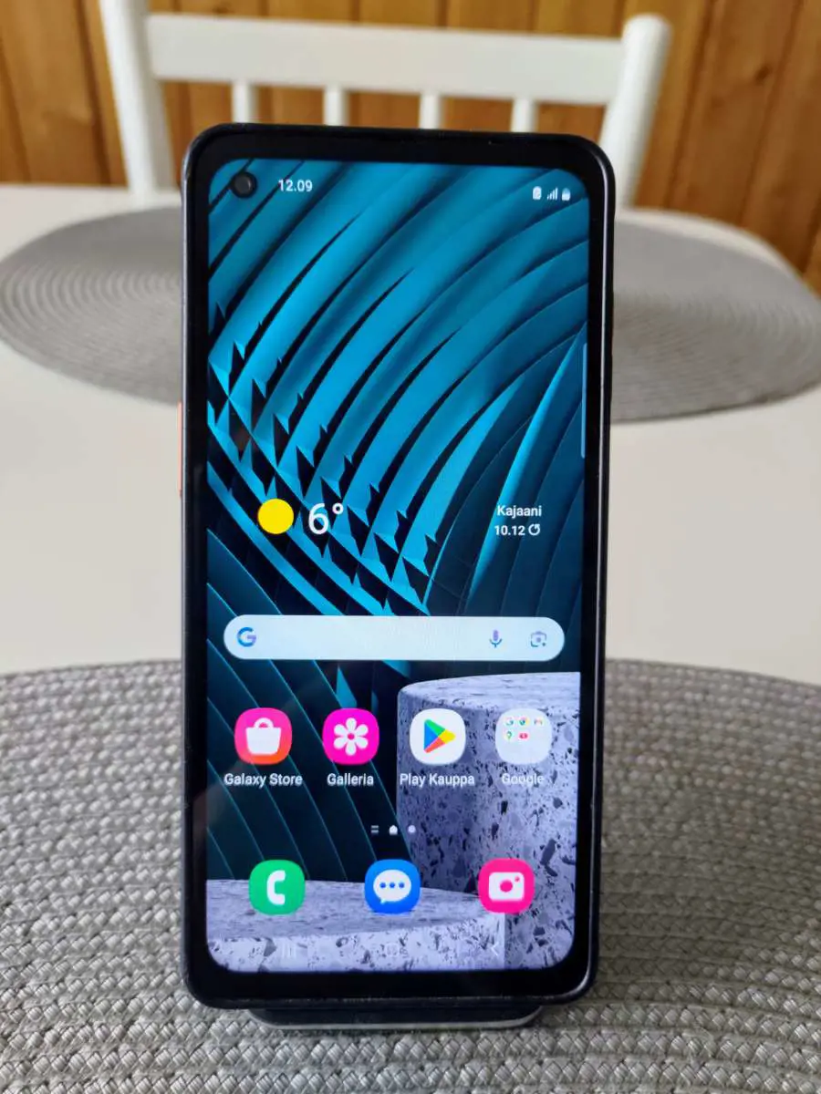 Kuvassa: Samsung Xcover pro 