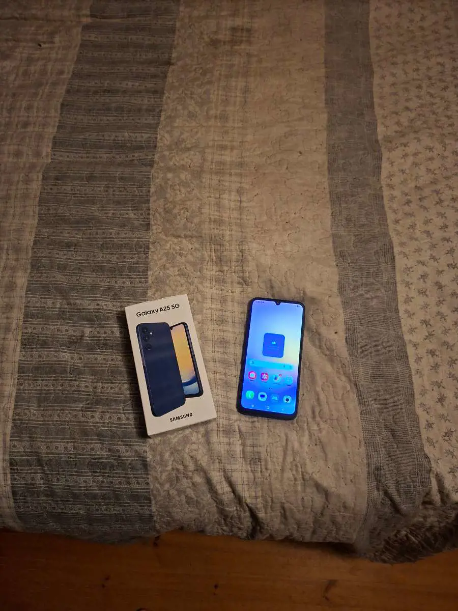 Kuvassa: Samsung galaxy a25 5g