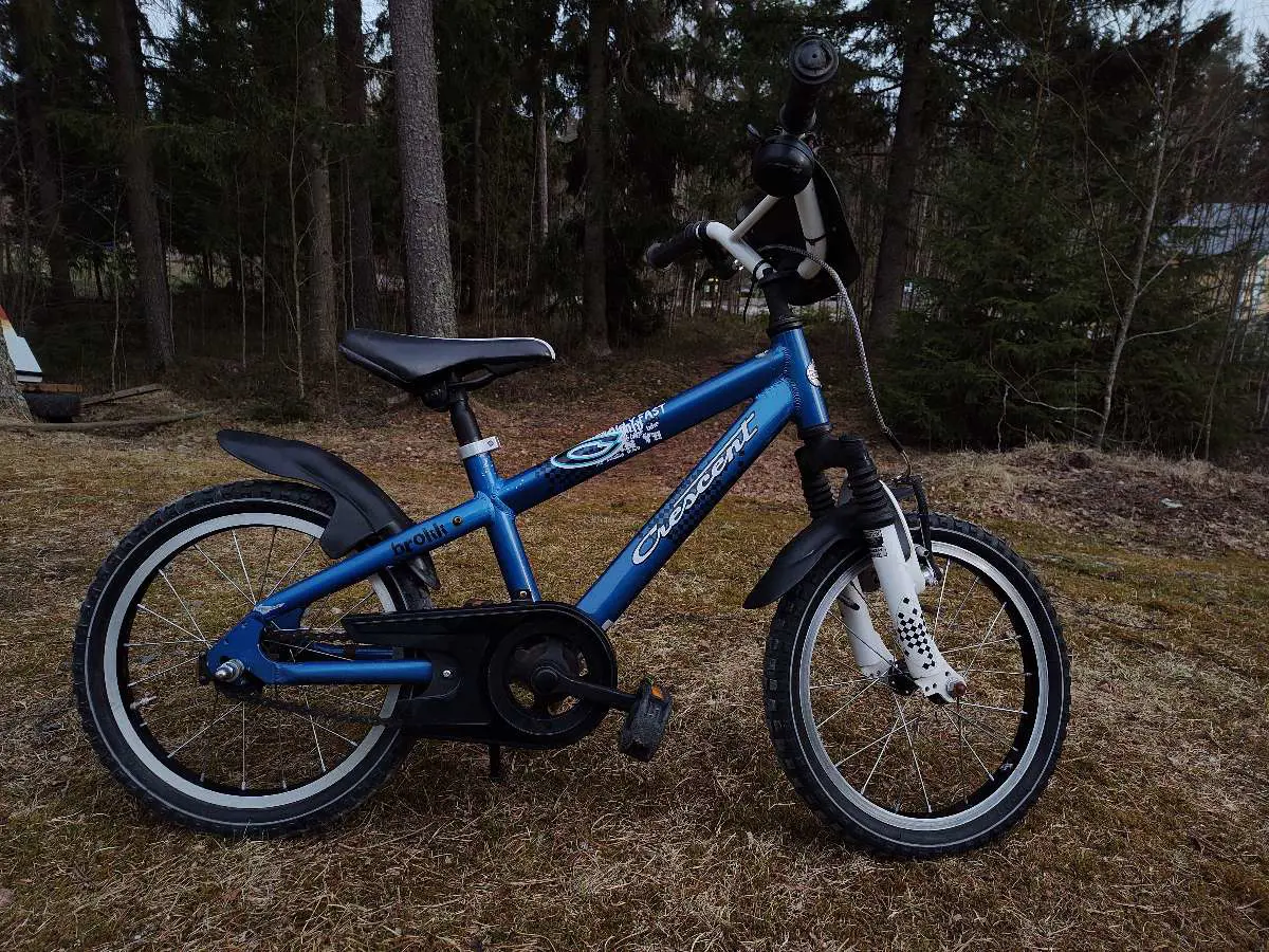 Kuvassa: Cresent 16