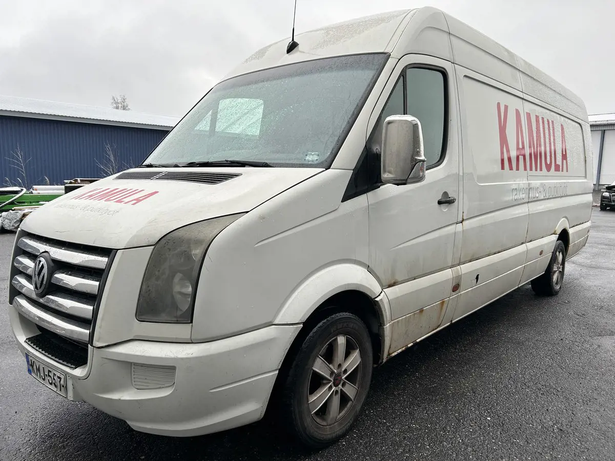 Kuvassa: Volkswagen CRAFTER 2.5 l