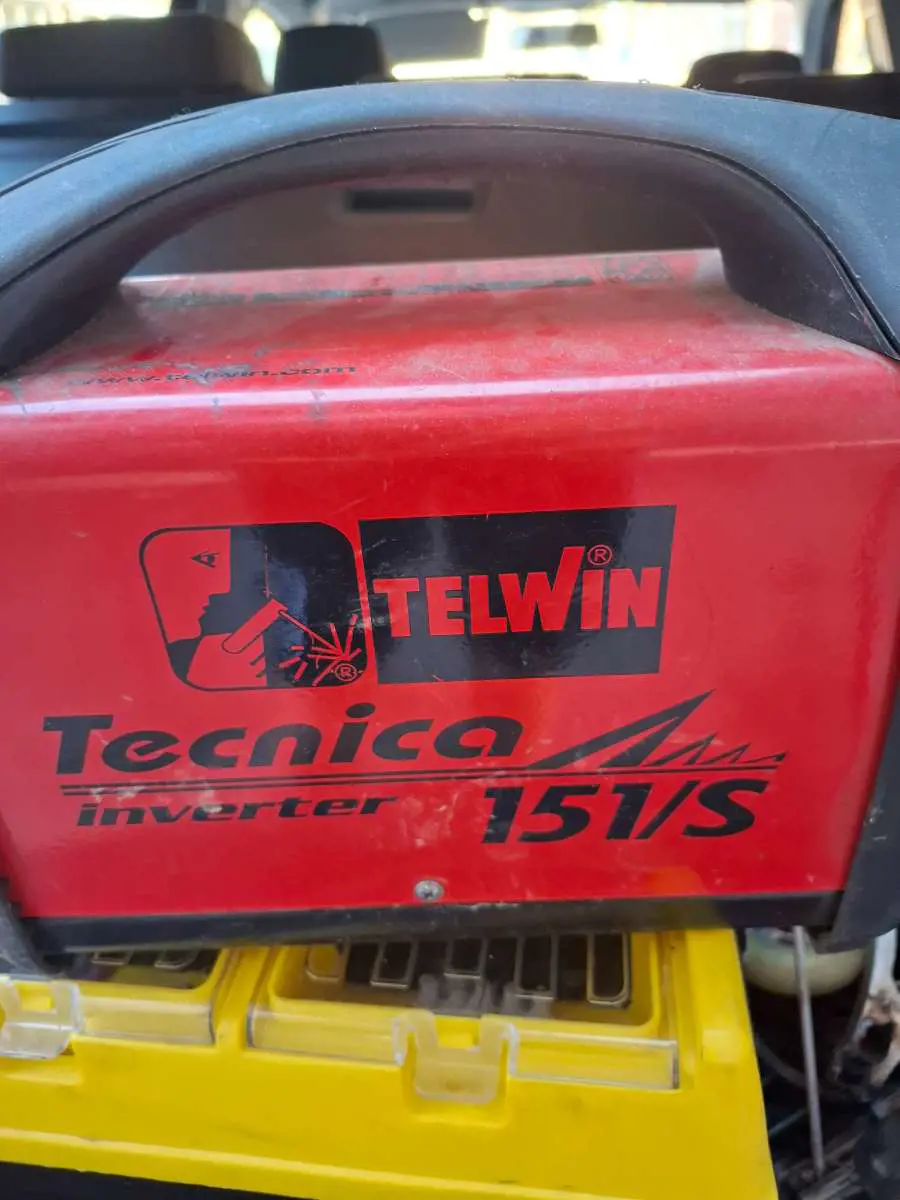 Kuvassa: Telwin 151s