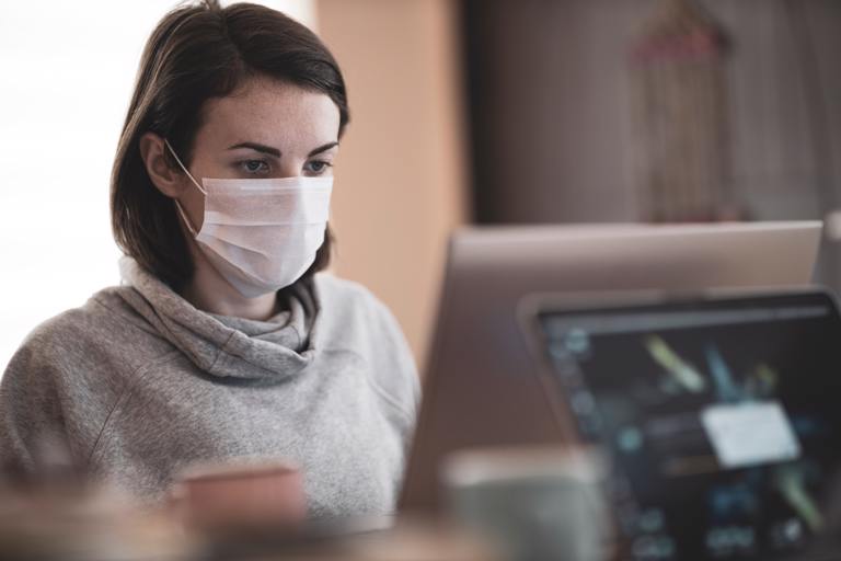 Sastamalassa otetaan käyttöön vahva maskisuositus muun muassa kaikissa julkisilla ja yksityisillä työpaikoilla tapahtuvissa kohtaamisissa sekä toisen asteen oppilaitoksissa. Kuvituskuva: Unsplash