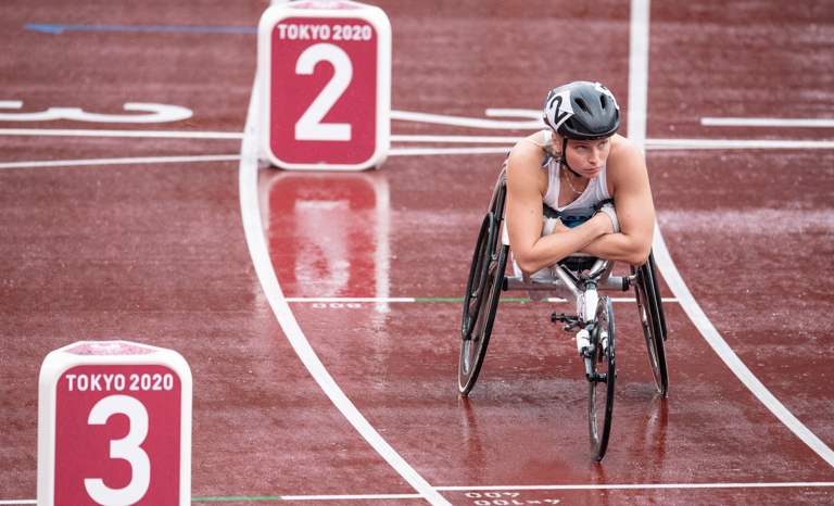 Amanda Kotaja oli välierien yhdeksäs, finaaliin selvisi kahdeksan nopeinta kelaajaa. Kuva: Harri Kapustamäki Paralympiakomitea/KIHU