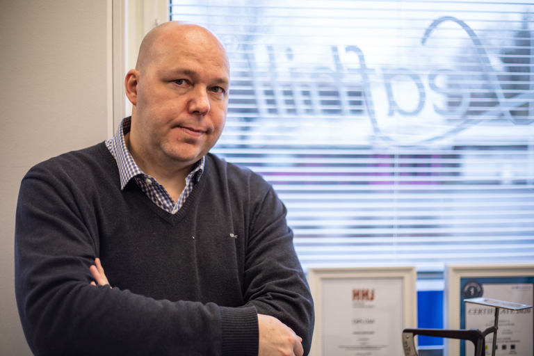 Janne Lehtimäki johtaa Leafhill Solutions Oy:tä Huittisista. Kuvat: Mikko Perttunen
