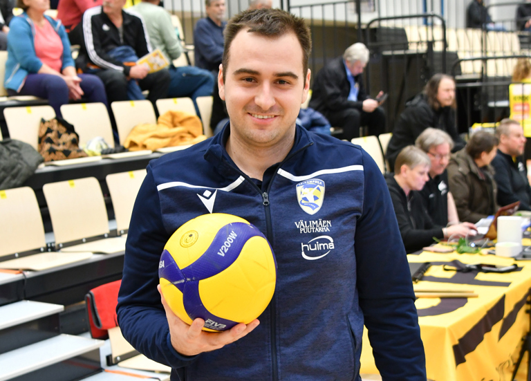 Ziga Kos korostaa, että lopputuloksesta huolimatta joukkueen esitykset puolivälieräsarjassa olivat koko kauden parasta LP-Vampulaa. Kuva: Antti Kaskinen
